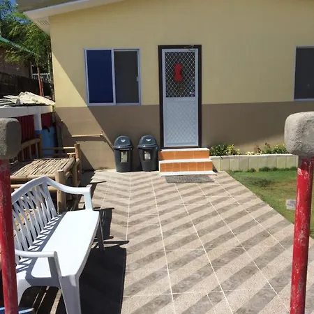 Sunrise Beach House @ Catmon Villa